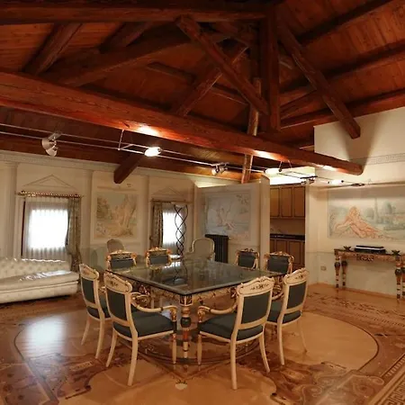 Luxury Loft Villa del Conte