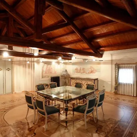 Luxury Loft Villa del Conte